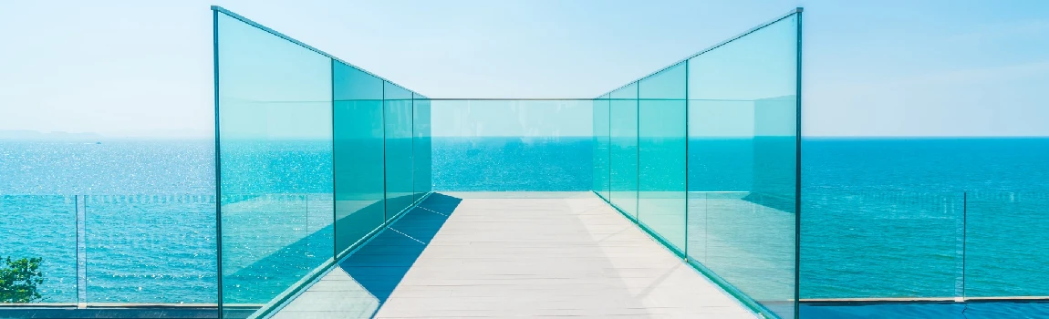 Customized Glass Pool Fence Repair Services in Pinecrest, FL